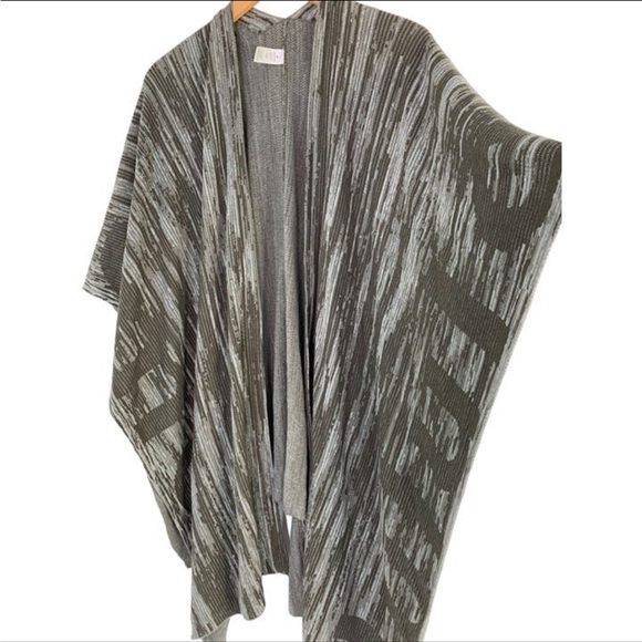 Lululemon The Rest is Written Shawl Wrap - Picture 3 of 12